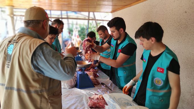 GYF Qurban Bayramında Şəhid və Qazi Ailələrini Unutmadı