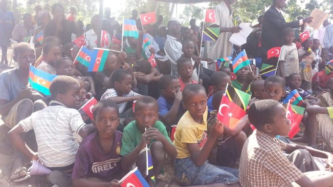 Azərbaycandan Afrikalılara su sevinci…