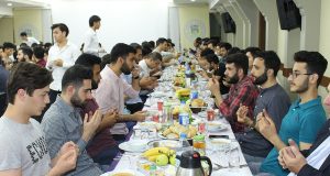 GYF-də Universitet Tələbələri Üçün İftar Süfrəsi Açıldı