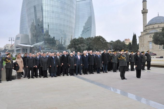 Çanaqqala Zəfərinin 98-ci ildönümü Azərbaycanda müxtəlif tədbirlərlə anılıdı
