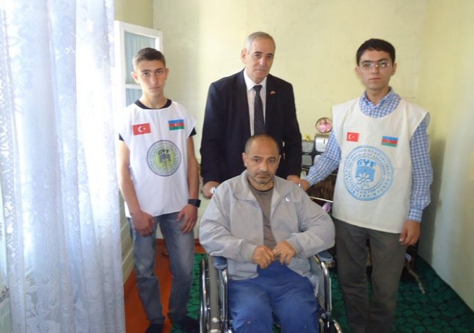 GYF-nin nümayəndələri İsmayıllıda əlillərlə görüşüb