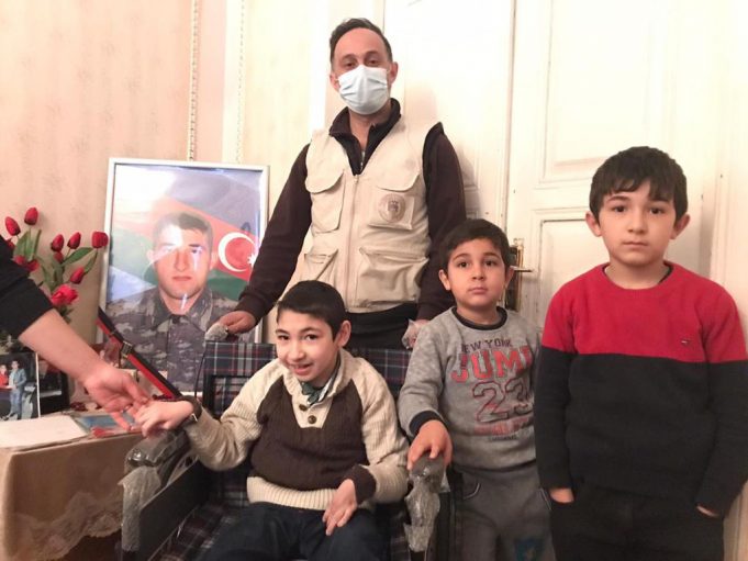 GYF Şəhid Övladının Ehtiyacını Qarşıladı