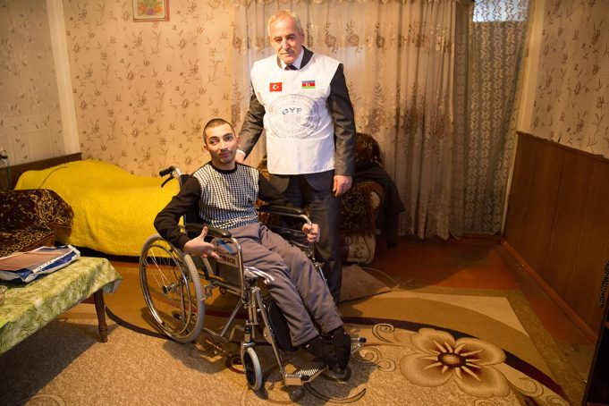 Onun Sevinci Hər Şeyə Dəyər