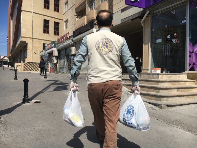 Gəncliyə Yardım Fondu Ehtiyac Sahibi Yaşlı İnsanlara Yardım Edib