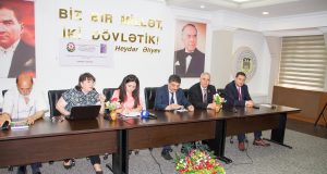 Türk dünyasının yazarları GYF-də olublar