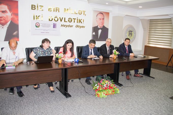 Türk dünyasının yazarları GYF-də olublar