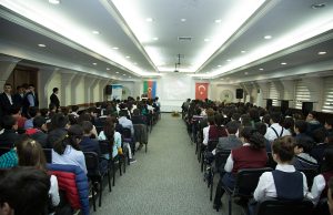 GƏNCLƏRİMİZ DƏYƏRLƏRİMİZƏ SAHİB ÇIXDI