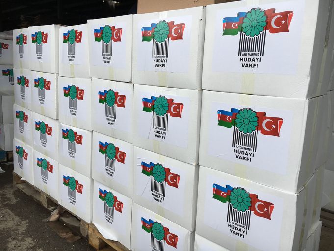 GYF Aziz Mahmud Hüdayi Vəqfi ilə Birlikdə 1000-dən Artıq Ailəyə Ramazan Sovqatı Paylayıb