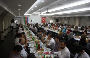 QHT nümayəndələri İftar süfrəsində bir araya gəldi