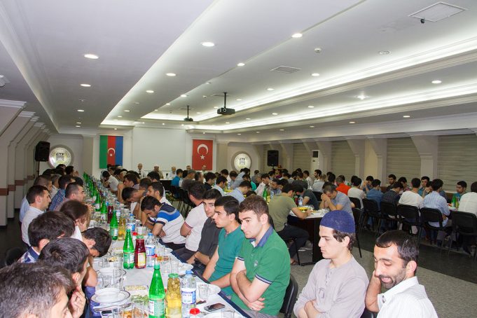 GYF-nin ənənəvi iftar proqramları başladı…
