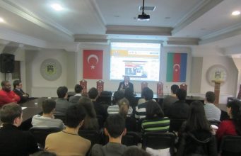 Dünyada Tanınmış İngilis-dili müəllimi “Cengiz Hoca” Gəncliyə Yardım Fondunda seminar verdi