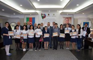 “Heydər Əliyev və Müstəqil Azərbaycan” mövzusunda keçirilən yazı müsabiqəsinin qalibləri mükafatlandırıldı