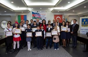 “Mənim bayrağım” mövzusunda keçirilən şeir və inşa yazı müsabiqəsinin qalibləri mükafatlandırıldı