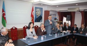 Türkiyəli professor Nurullah Gənc “Gəncliyə Yardım Fondun” da olub