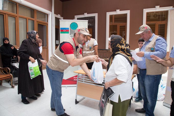GYF-də Ehtiyac Sahibi Ailələrə Qurban Əti Paylandı