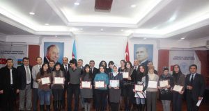 Millət vəkilləri tələbələrimizi nailiyyətlərinə görə təbrik etdilər