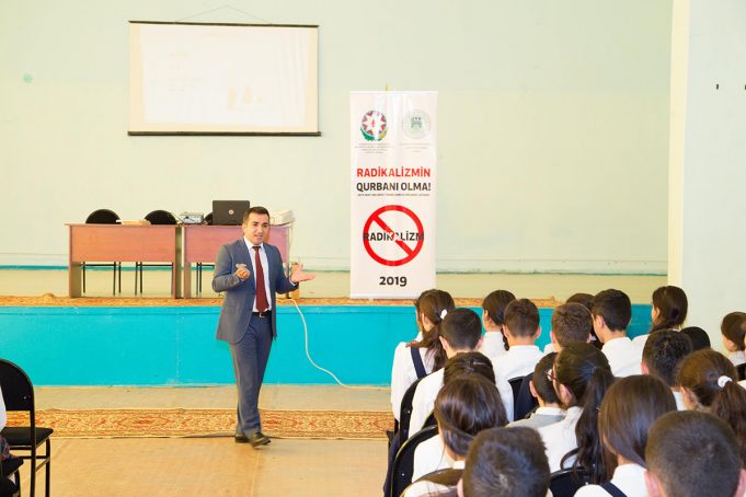 Sumqayıt Məktəblərində “Radikalizmin Qurbanı Olma!” Adlı Maarifləndirmə Tədbirləri Keçirilib