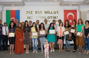 Dil Kurslarımızı Müvəffəqiyyətlə Bitirənlərə Sertifikatlar Verildi