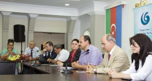 Eşqin aynası filmi təqdim edildi