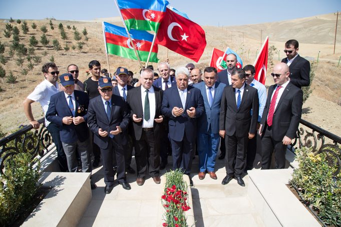 Azərbaycanda Şəhid Türk Əsgərinin Şərəfinə Abidə Ucaldıldı