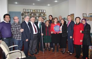 Simpozium İştirakçıları Gəncliyə Yardım Fondunda Bir Araya Gəldi