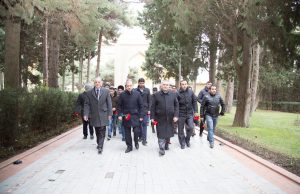 Ümummilli Lider Heydər Əliyevin məzarı ziyarət edildi