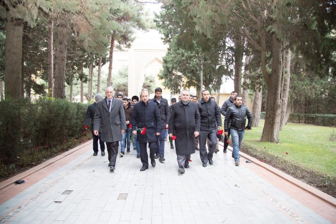 Ümummilli Lider Heydər Əliyevin məzarı ziyarət edildi