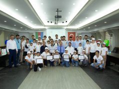 GYF-də Yay Məktəbinin Müdavimləri Mükafatlandırılıb