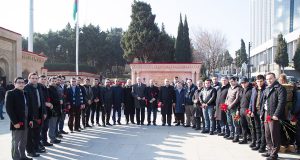 GYF Kollektivi Şəhidlər Xiyabanını Ziyarət Edib