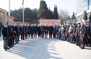 GYF Kollektivi Şəhidlər Xiyabanını Ziyarət Edib