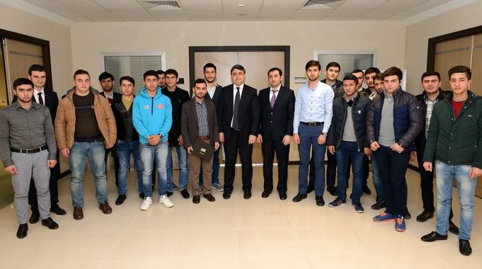 Keçmişin İzində Gələcəyə Yürüyən Gənclər Türkiyədədir