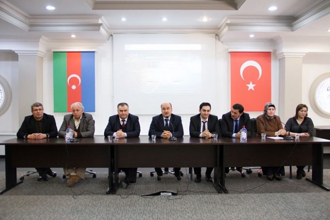 GYF-də Rəsm Sərgisi Açıldı