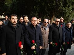 Ümummilli Lider Heydər Əliyevin məzarı ziyarət edildi