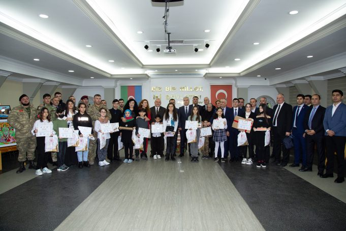 Uşaqların Gözü ilə “Zəfərimiz” adlı Rəsm Müsabiqəsinin Qalibləri Mükafatlandırılıb