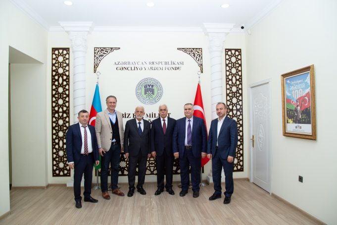 Prof. Dr Halit Eren GYF-nin Qonağı Olub