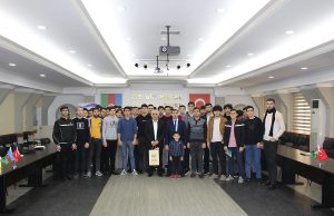 Tarixçi Alim GYF-də İstedadlı Gənclərlə Görüşüb