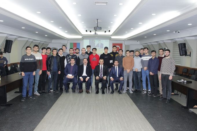 Millət Vəkili Vüqar İskəndərov GYF-də Gənclərlə Görüşdü