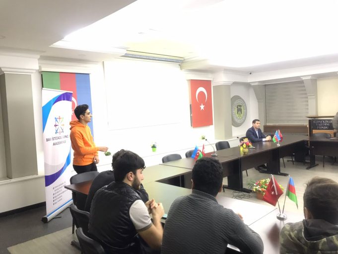 GYF-də Reklamçılıq və Marketinq Adlı Seminar Keçirilib