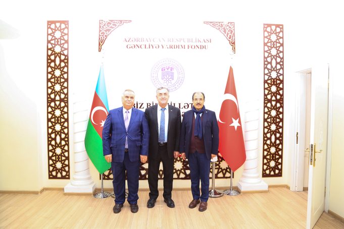 T.C Bakı Böyükelçisi Gəncliyə Yardım Fondunun Qonağı Olub