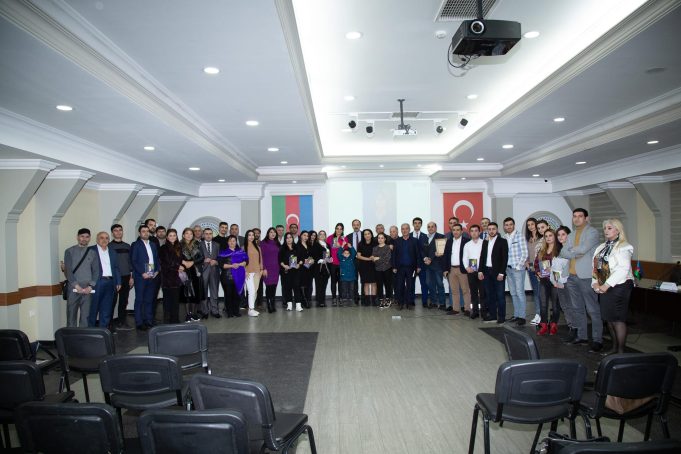 GYF-Də Mərhum Şair Fərqanə Mehdiyevanın Xatirəsinə Həsr Olunmuş Şeir Müsabiqəsi Təşkil Olunub