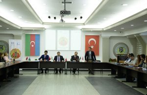 “Nizami Gəncəvi irsi və gənclik” kitabının təqdimatı keçirilib