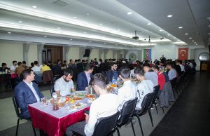GYF-də Universitet Tələbələri Üçün İftar Süfrəsi Açıldı