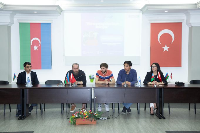 GYF-də Məşhur Aktyorla Görüş Keçirildi