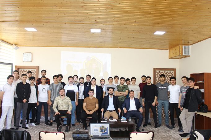 BİGA-da Əslində Biznes Adlı Seminar Keçirildi