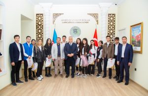 GYF-də 3 saylı Asan Xidmət Mərkəzinin Könüllüləri İlə Görüş Keçirilib