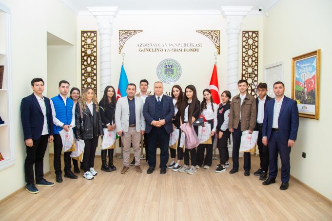 GYF-də 3 saylı Asan Xidmət Mərkəzinin Könüllüləri İlə Görüş Keçirilib