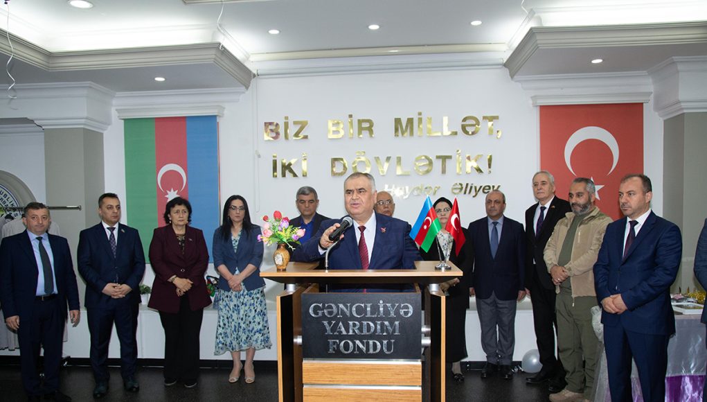 GYF-də “Əmanətə Sahib Çıx” Adlı Xeyriyyə Sərgisinin Açılış Mərasimi Keçirilib