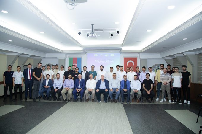 BİGA Məzunları İlə Görüş Keçirildi