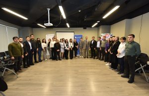 8 Noyabr Zəfər Günümüzlə Əlaqədar Milli Məclisin Deputatı Ramil Həsənlə Görüş Keçirilib