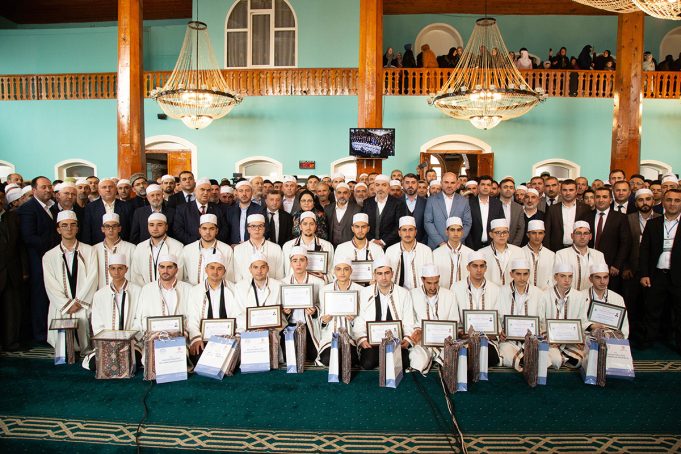 Şəki İslam Kollecində XI Ənənəvi Hafizlik Mərasimi Keçirilib